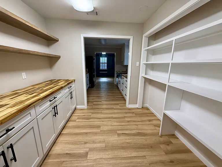 2013 Creekwood Dr — Photo 8
