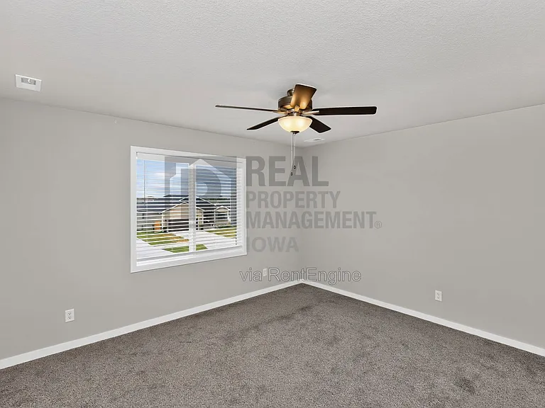 4319 NW 13th St — Photo 18