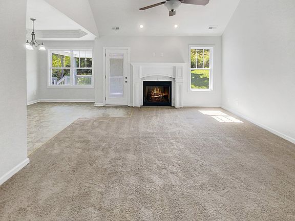 2nd image of 120 Woodtrace Ct