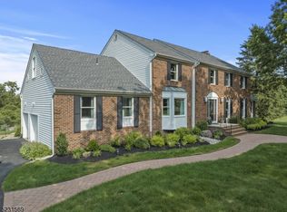 5 E Ridge Rd, Skillman, NJ 08558