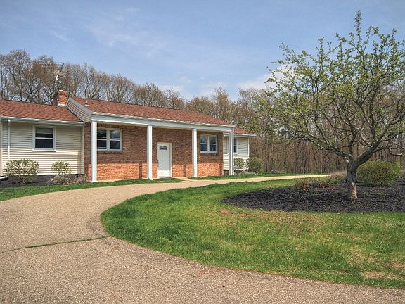3rd image of 13390 Kingswood Dr