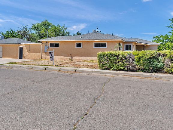 3rd image of 1401 Cardenas Dr NE