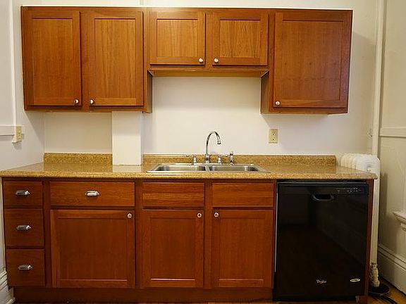 4th image of 669 Grand Ave APT 2A