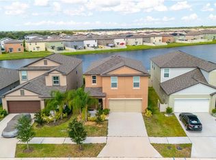 5545 Blue Azure Dr, Wimauma, FL 33598