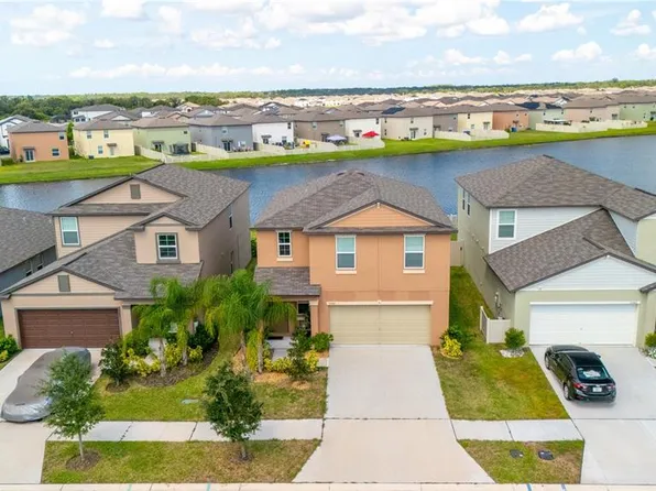 5545 Blue Azure Dr, Wimauma, FL 33598