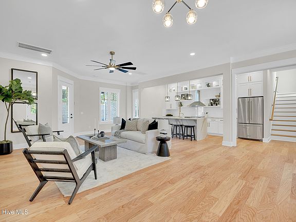 4th image of 6201 Richard Bradley Drive