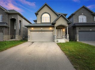 8 Bethune Ave, Hamilton, ON