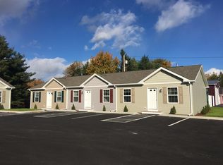 26 Buttercup Ln APT 1, Hancock, ME 04640