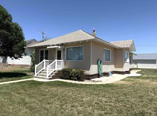 1104 B St, Benkelman, NE 69021