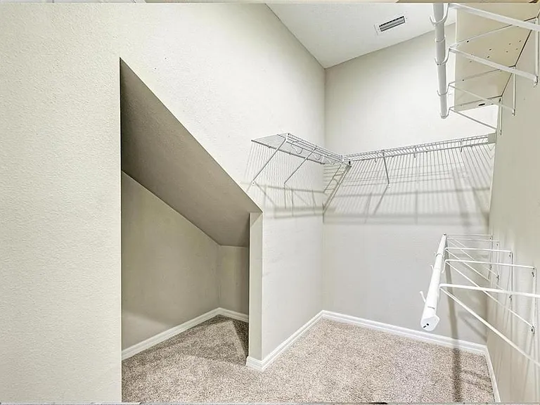 5564 Summit Gln — Photo 14