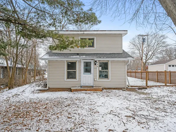 940 Mahtomedi Ave, Saint Paul, MN 55115