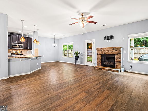 5th image of 6700 Oak Hill Pl