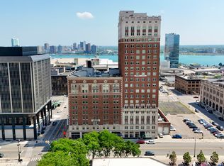 527 W Lafayette Blvd APT 14A-1, Detroit, MI 48226