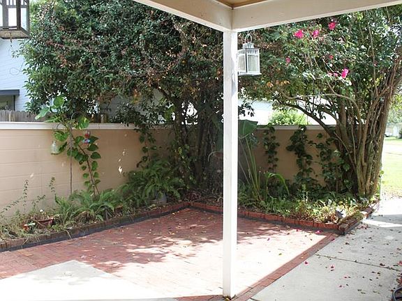 3rd image of 757 Ashley Ln