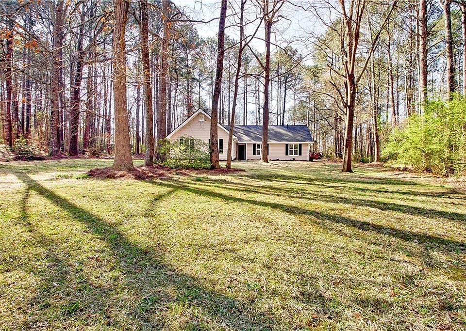 1st image of 260 Churchill Way