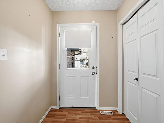 5th image of 287 Macewan Rd SW #53