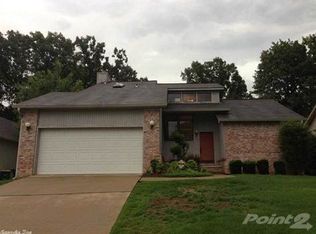 65 Summit Ridge Ct, Little Rock, AR 72211