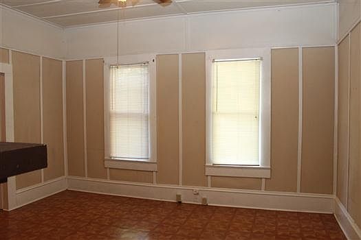5th image of 501 Durden St