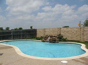 2nd image of 3236 Guadaloupe