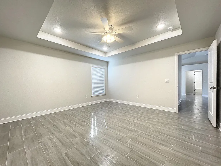 438 Union Dr — Photo 19