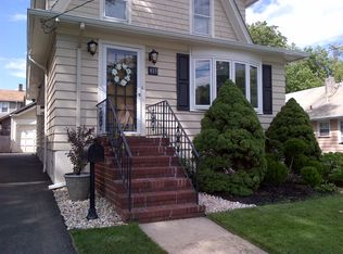 819 Nicholas Pl, Rahway, NJ 07065