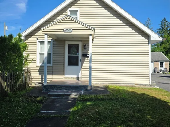 1226 Hilton Ave, Utica, NY 13501