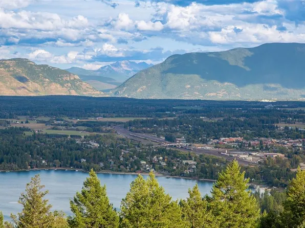 317 Wolf Run Dr, Whitefish, MT 59937