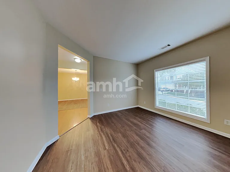 231 Mott Rd — Photo 8