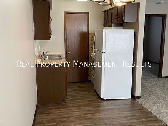 3rd image of 514 N Elsas Ave #D