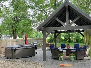 8751 Airport Hwy, Holland, OH 43528