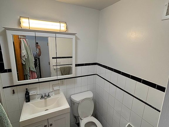 5th image of 1699 Lexington Ave APT 3B