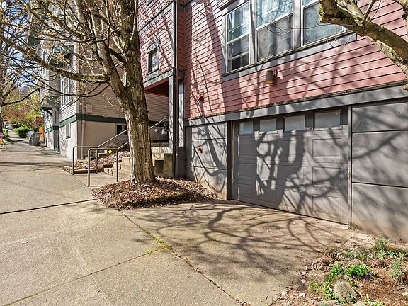 3rd image of 2709 SW 2nd Ave APT 201