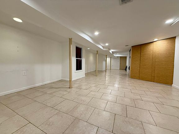5th image of 1448 Greene Ave #2A
