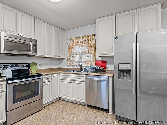 3rd image of 726 Ashboro St