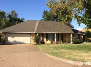 1940 Live Oaks, Enid, OK 73703