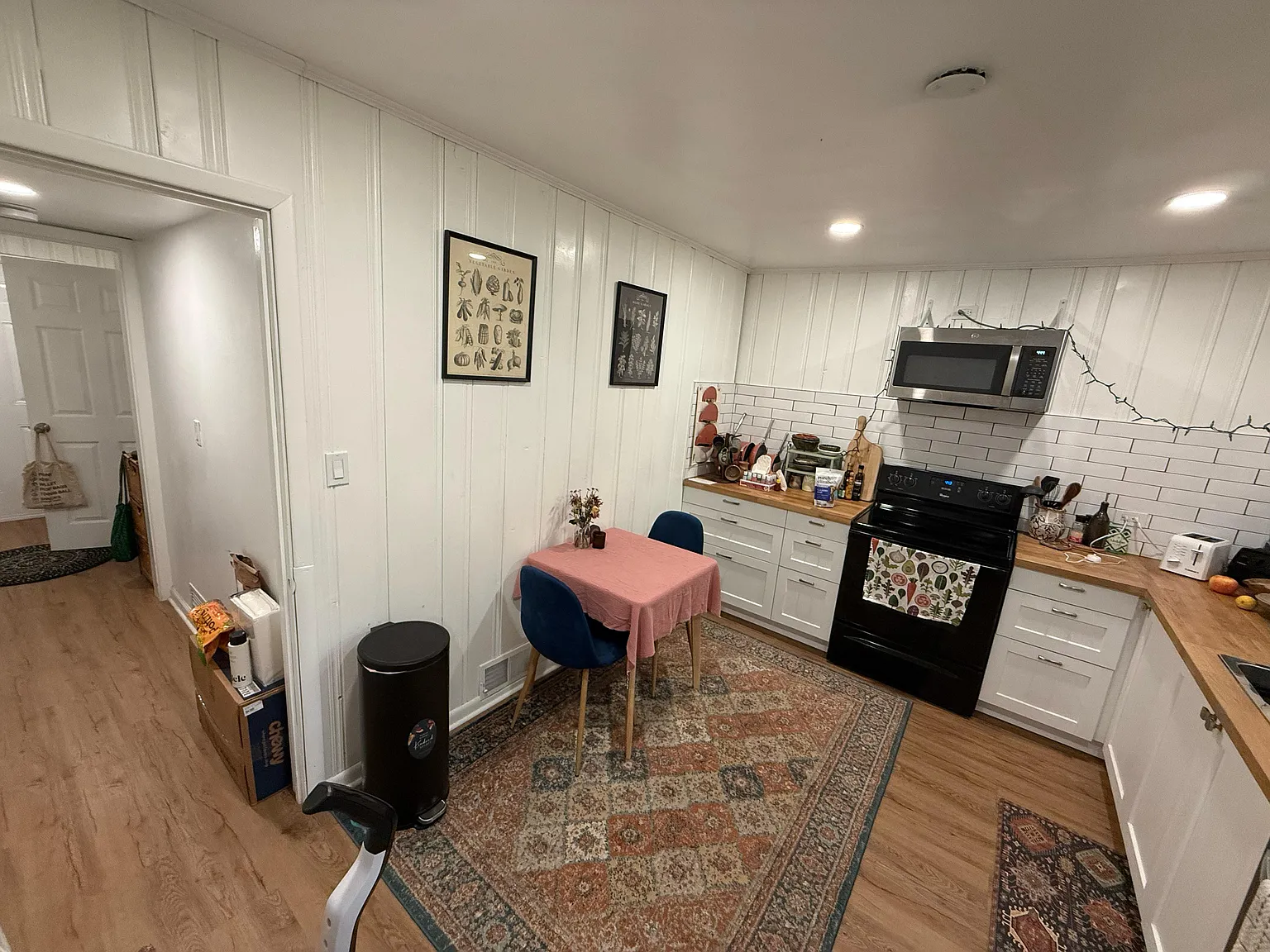 1 bed, 850 sqft, $1,600 — Photo 2