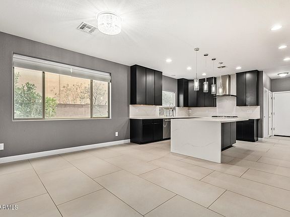 4th image of 23111 N 40TH Way
