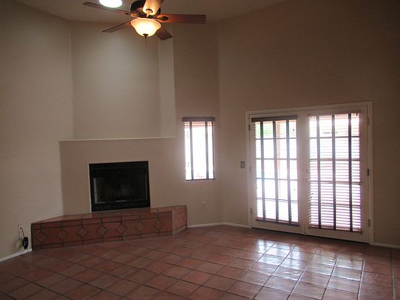 3rd image of 8925 N Palm Brook Dr