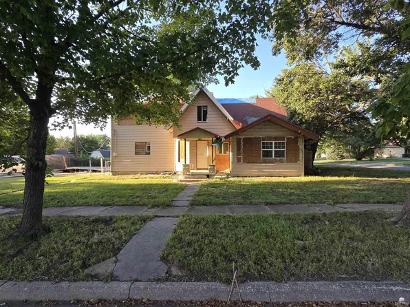801 N D St, Herington, KS 67449