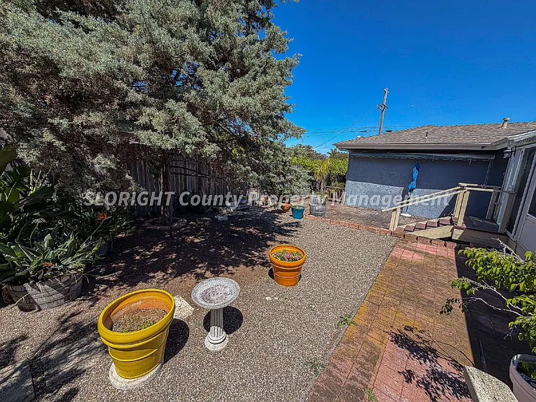691 Manzanita Dr — Photo 15