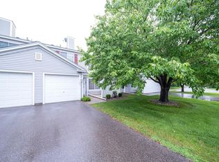 4316 Meghan Ln #402, Saint Paul, MN 55122