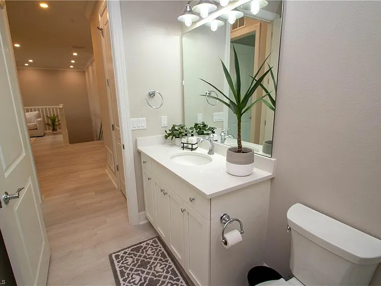 251 Indies Dr E #202 — Photo 24