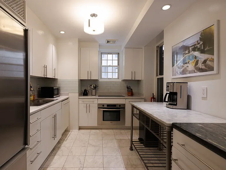 3 E 9th St #1BF — Photo 4