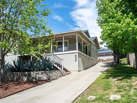 3rd image of 1235 Suzanne Dr