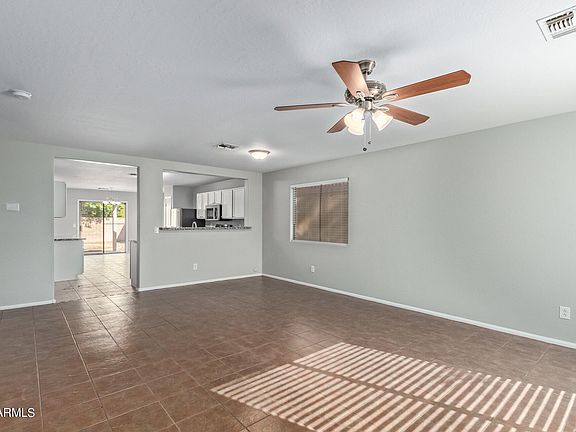 3rd image of 43908 W SAGEBRUSH Trail