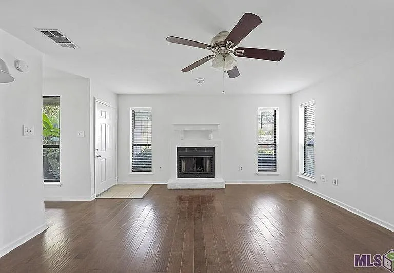 5242 Butter Creek Ln — Photo 2