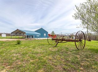 24565 Rolling Hills Ln, Richland, MO 65556