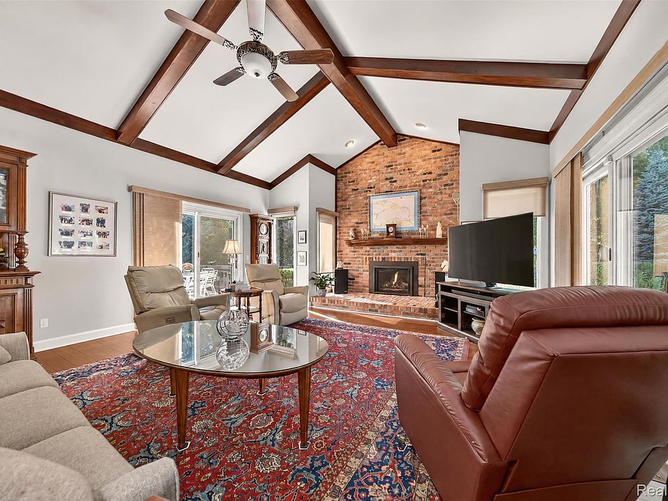 3705 Summit Ridge Dr, photo 24