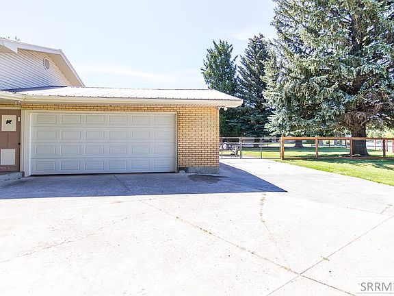3rd image of 2239 Tasman Ave