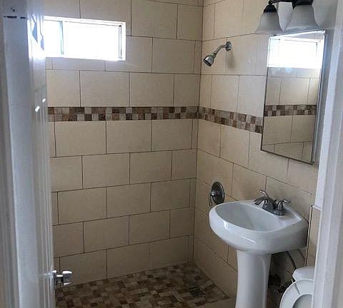 4th image of 13718A Garfield Ave #13718-A